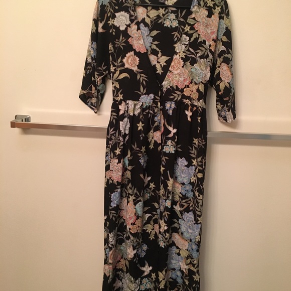 Elegant Floral Dress/Robe - Picture 4 of 8